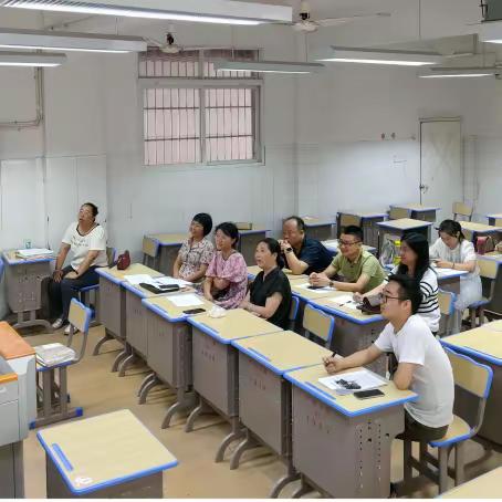 展示风采 追求卓越——记广信中学地理组市优质课选拔赛