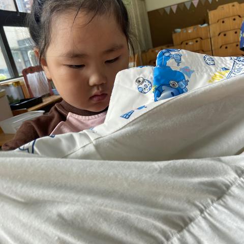 哼！穿衣服真是太难了！