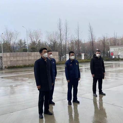 “春节”前夕张村镇副书记刘扬一行人到张村消防救援站慰问全体指战员