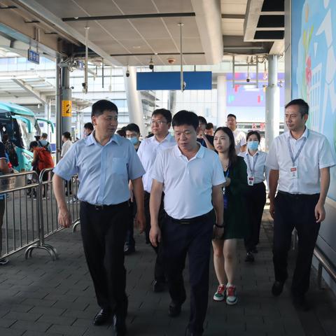 市人大常委会社会建设工委副主任蒋勇带队赴深圳湾口岸开展《深圳经济特区无障碍城市建设条例》执法检查