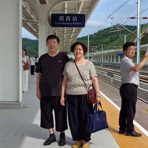 我的县城通火车了