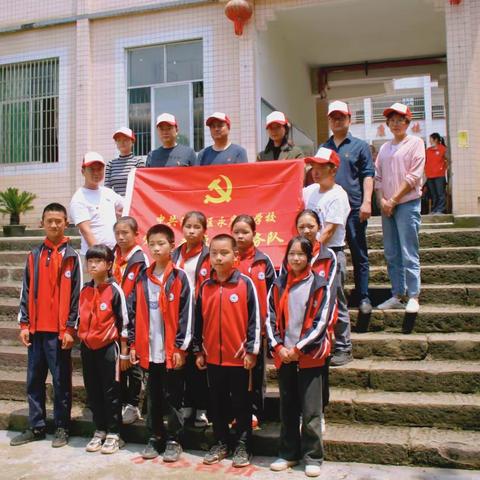 爱心慰问敬老院，浓情关怀暖人心----永康小学党支部四月主题党日活动