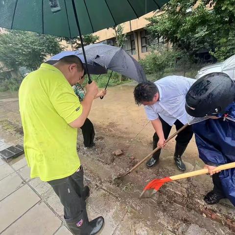 副中心客运公司 | 打响防汛攻势，筑牢雨天屏障