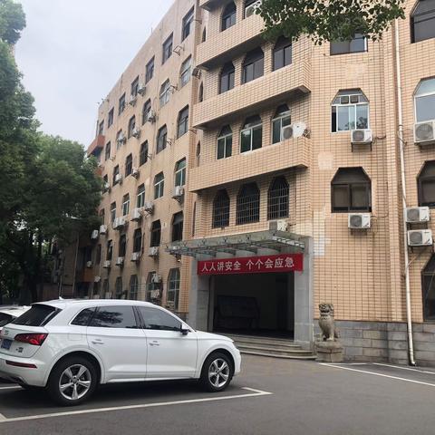 国立小区物业服务中心工作季报二