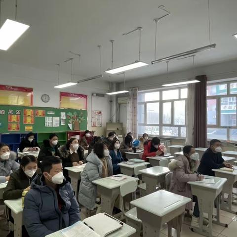 分析促提升，总结谋发展——南湖小学数学组质量分析会