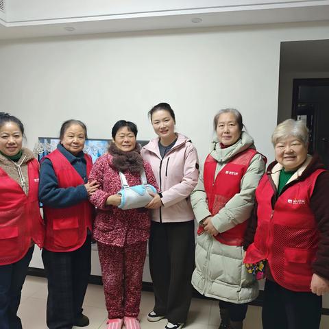 冬日暖阳！恒大社区“睦邻手工坊”为失独老人送上手织围巾