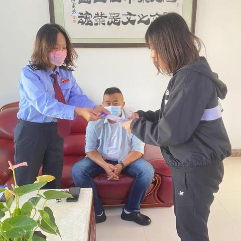 阿左旗税务局：“三圈”联动 做好残疾人就业保障金征收工作