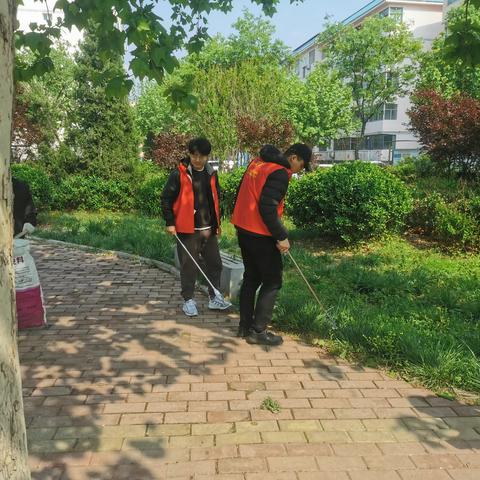 【济阳区垃圾分类】济北街道开展“清脏治乱大扫除  干净整洁迎五一”活动