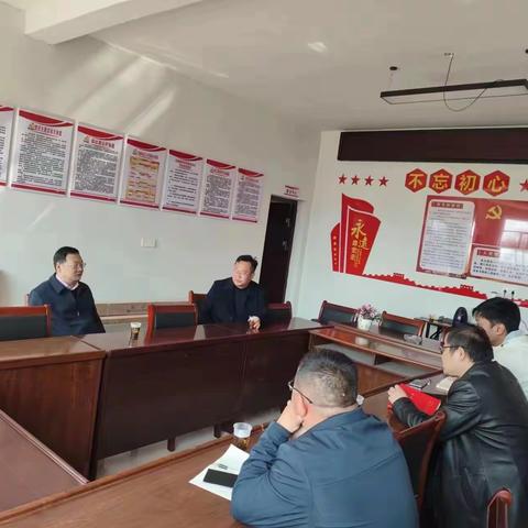 市发改委党组书记、主任张平深入永平村委会调研