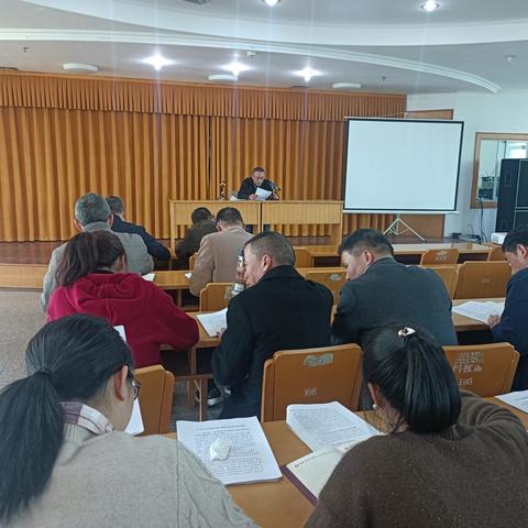 局机关党支部召开4月份党员学习会