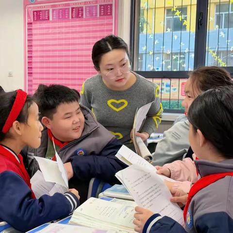 以课为媒共研磨，聚力赋能促成长——卫华小学语文组轮教活动