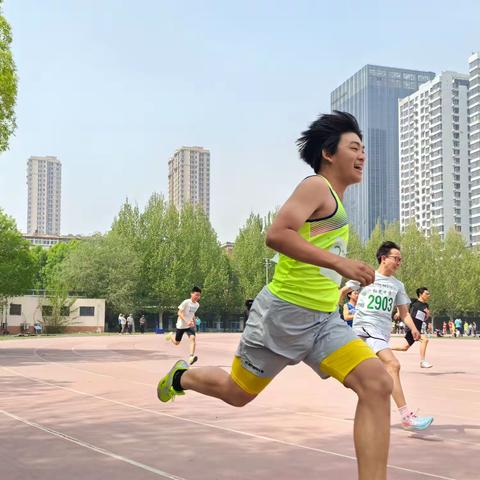 热烈祝贺我校在2025年河北区中小学春季田径运动会中获得初中组冠军