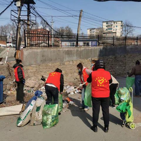 践行雷锋精神 共建美好家园