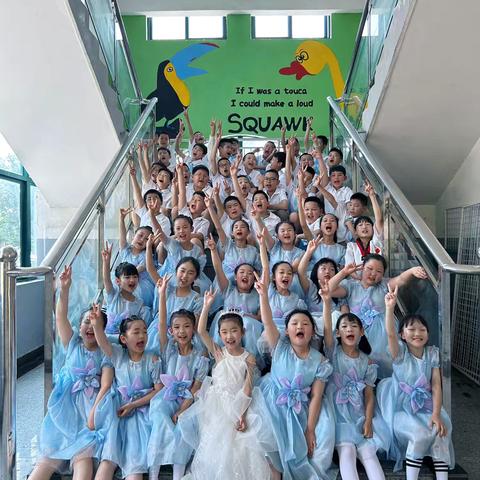 颗颗童心，共绘星河——香山外国语学校303班期末叙事