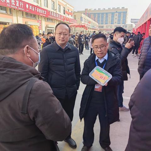 卫溪街道：主任直播带货  助力乡村振兴