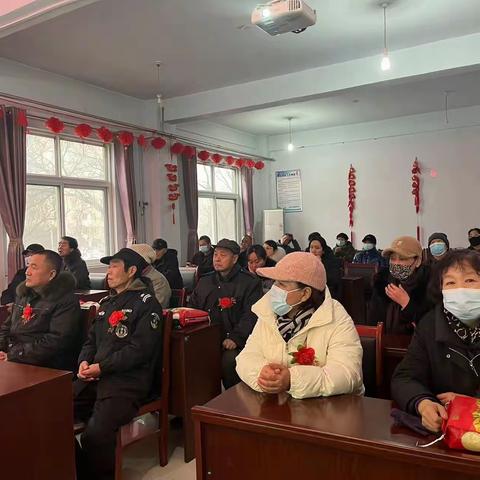 水冶街道水铁社区举办志愿者表彰大会