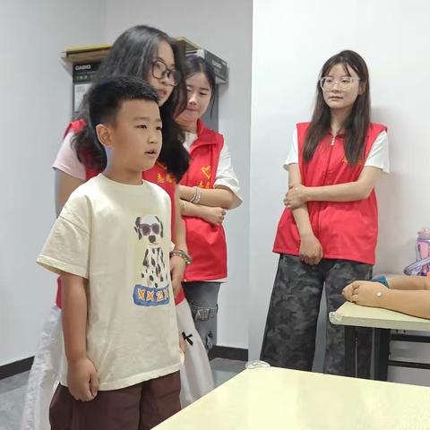 【东泰铃声】“盛夏交响，拾趣童真”社区青少年公益课堂正式启航