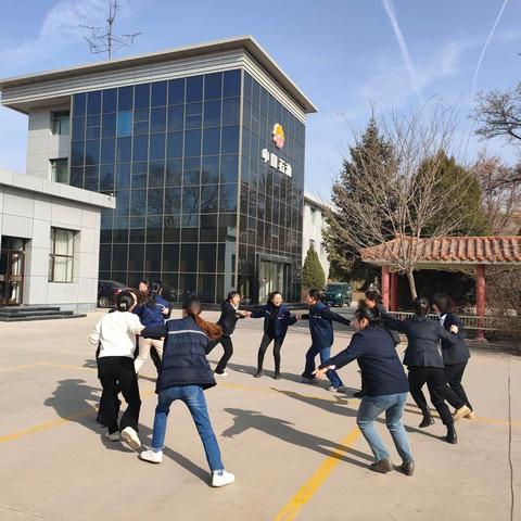 high起来！白银分公司开展“奋进新征程  巾帼绽芳华”主题活动庆祝节日