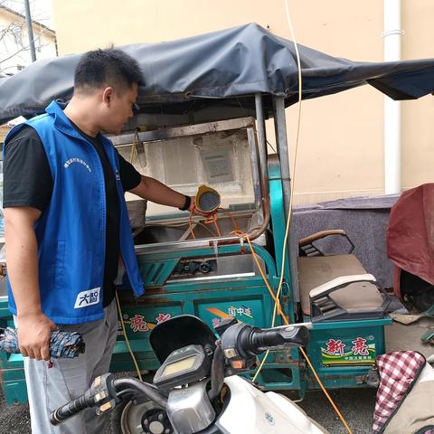 【见心践行】雨中守护显担当 筑牢防汛“安全墙”绿景嘉园网格员一周工作总结