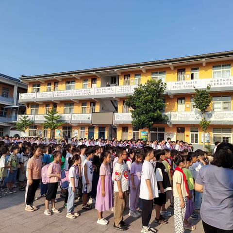 一年级小朋友行为习惯养成教育纪实——安阳市红庙街小学教育集团