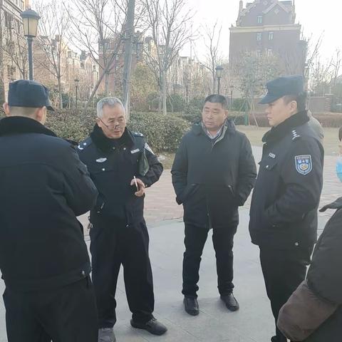 【党建引领创五星，点亮平安法治星】—辛堤头社区联合辖区民警开展消防安全排查活动  筑牢消防安全“防火墙”