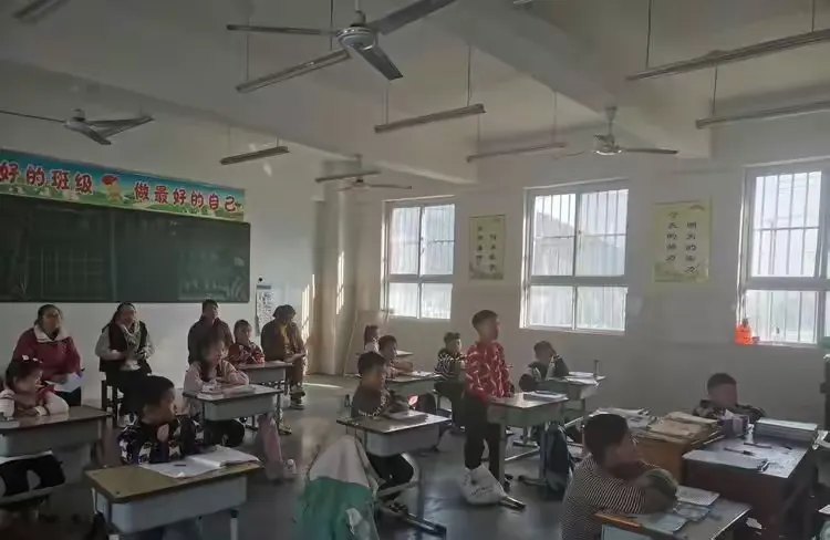 简篇-“数”积跬步,“学”以致远——杨家坪学校公开课