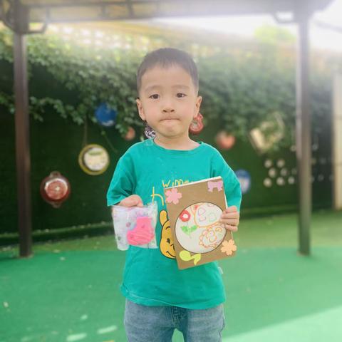 快乐碎片加载中…马浩轩小朋友的快乐时光～