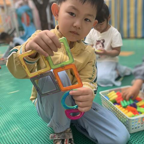 快乐碎片加载中…张俊赫小朋友的快乐时光～