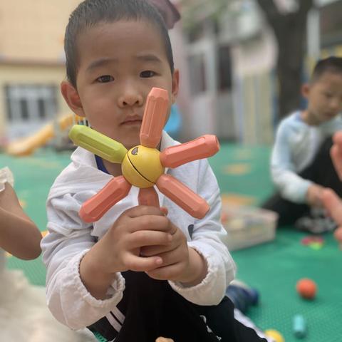 快乐碎片加载中…王琰彬小朋友的快乐时光～