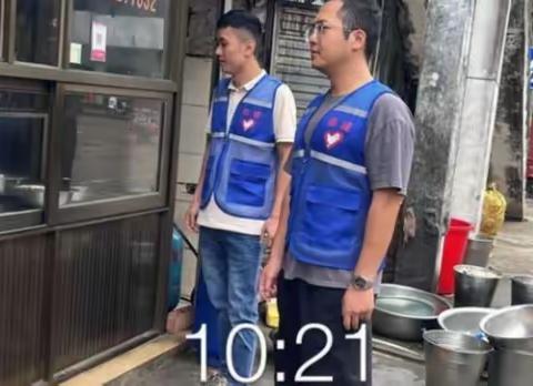 临城镇开展“寒冬不抵暖意、关怀皆是暖阳”暨垃圾分类宣传志愿服务活动