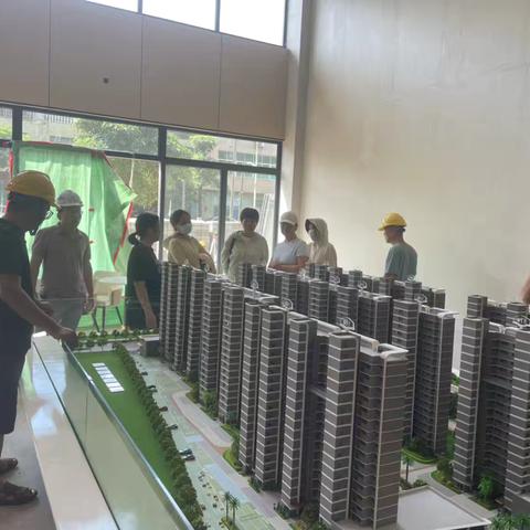 实地看房解民忧 暖心安置惠民生｜临城镇组织实地参观临高城市更新一期回迁安置房