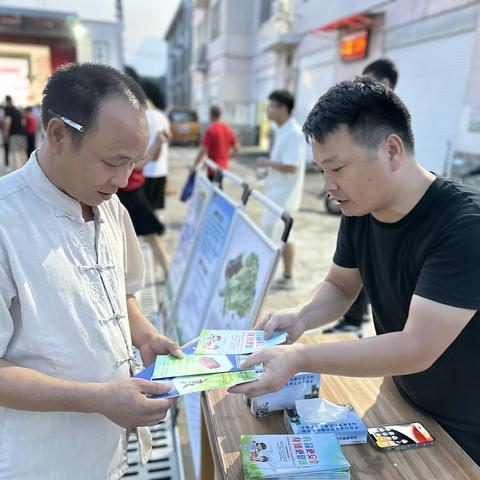 夏日炎炎，食安相伴，汤溪镇开展食品安全宣传服务活动！