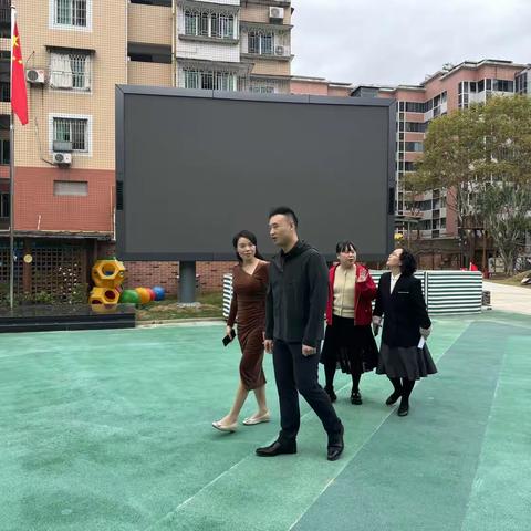 对湖街道走访服务辖区重点单位