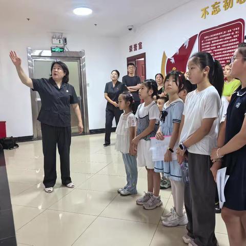 东环里社区‖沉浸式体验模拟法庭 筑牢法制教育“防护网”