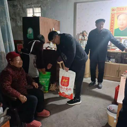 共驻共建暖人心 爱心慰问情意浓