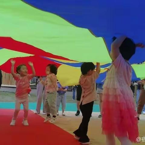 趣味游戏，畅享户外——宿城区金鹰花园幼儿园户外自主游戏观摩活动