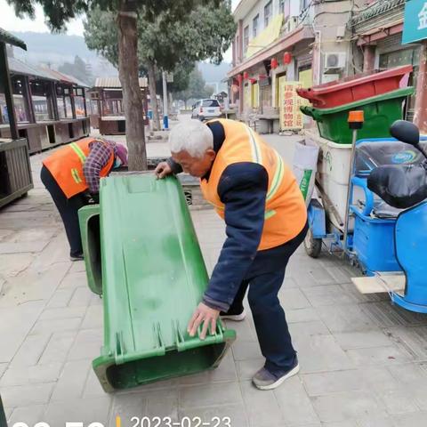 清洗城市家具，提升城市颜值