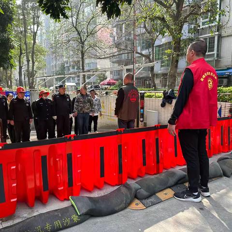 “防范未然，未雨绸缪”-武夷绿洲社区开展防汛应急演练
