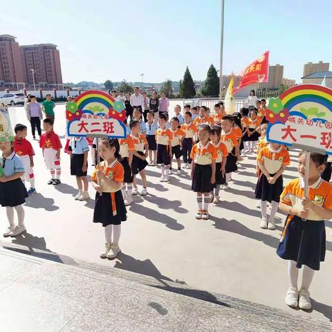 “成长初体验，幼小零距离”——城关幼儿园大班“参观小学”初体验