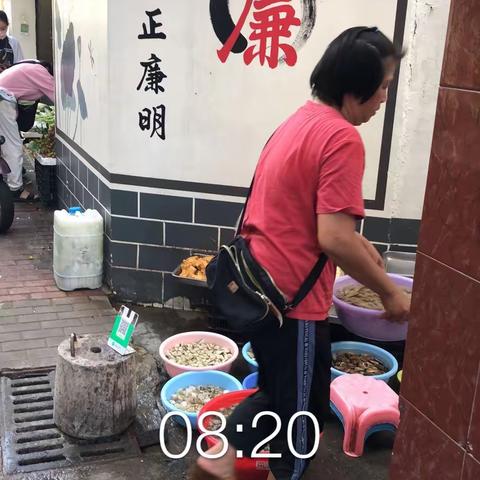 和平南街道综合行政执法中队持续开展禁塑执法工作（8.16）