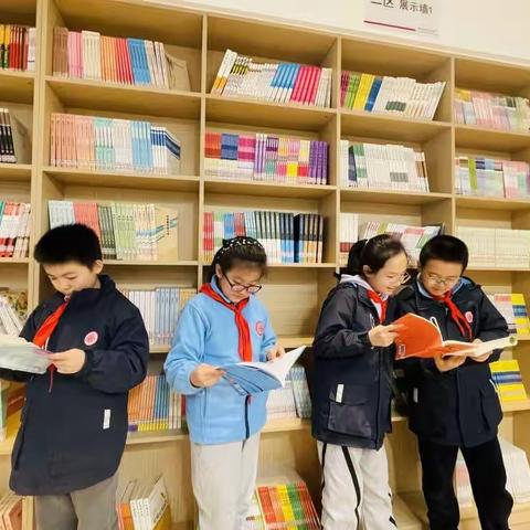 西北大学附属小学开展“扫黄打非”护苗绿书签行动宣传活动