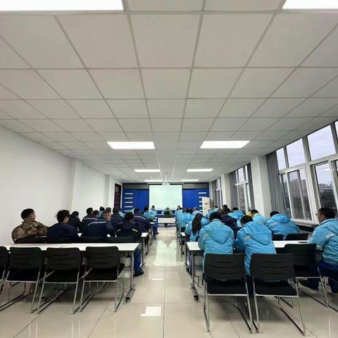 油库召开职工大会暨一月安全分论坛