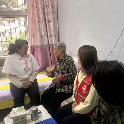 窗帘行动 守护夕阳 文化西街社区开展独居老人爱心义诊活动