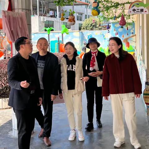 促进家校社协同发展——尤溪县“三研三训”领导小组开展教研活动