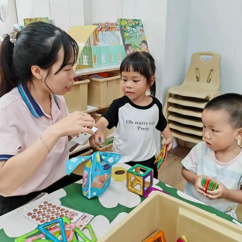 时光恰好•相约耳环花 —新会实验幼儿园耳环花第一分园 2024年秋季新生入园预备活动暨新生家长会