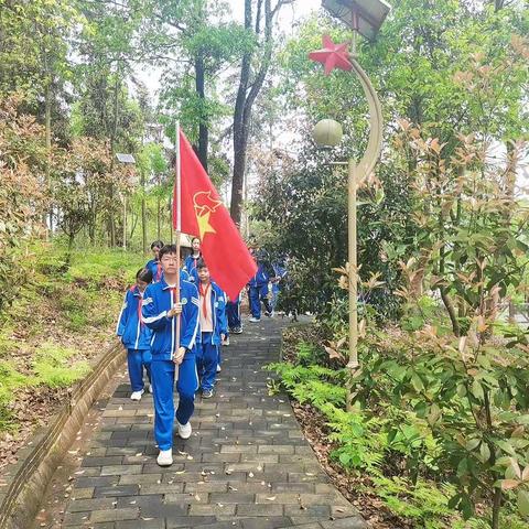 缅怀革命先烈 赓续红色血脉 ——彭高镇中学开展清明祭英烈教育实践活动