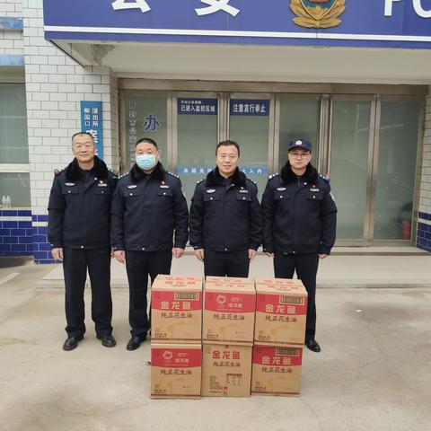 警民心连心，携手治水源