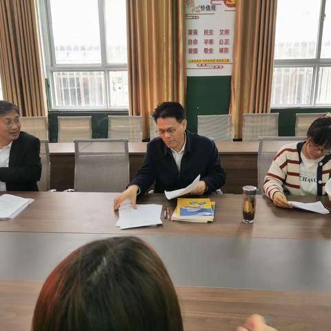 鱼台县小学科学新课标推进会—李阁镇中心小学