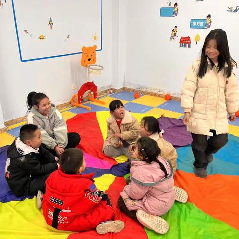 西马村儿童服务站开展2月份丢手绢常规活动