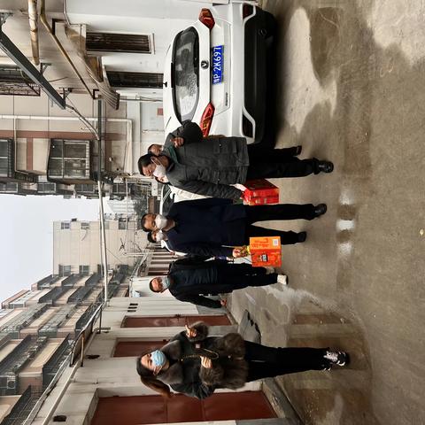 配电运维分公司春节慰问困难职工